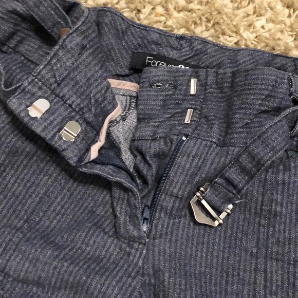 cuffed shorts - Picture 4 of 5